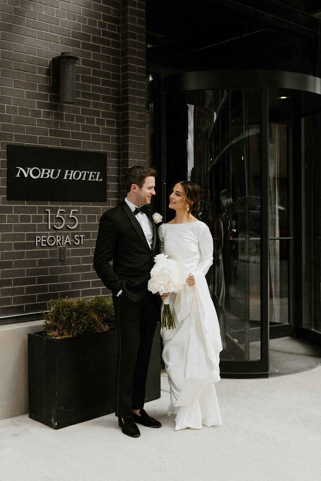 10 Modern + Luxurious Chicago Wedding Ideas